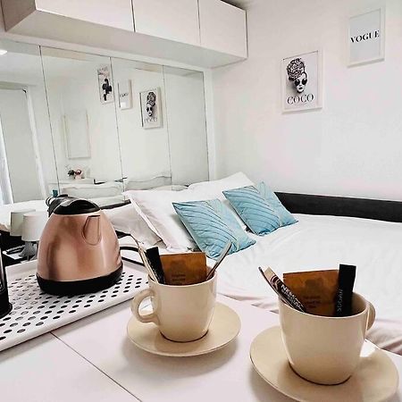 Ferienwohnung Iconic Location Only 500 Meters To The Louvre Paris Exterior foto