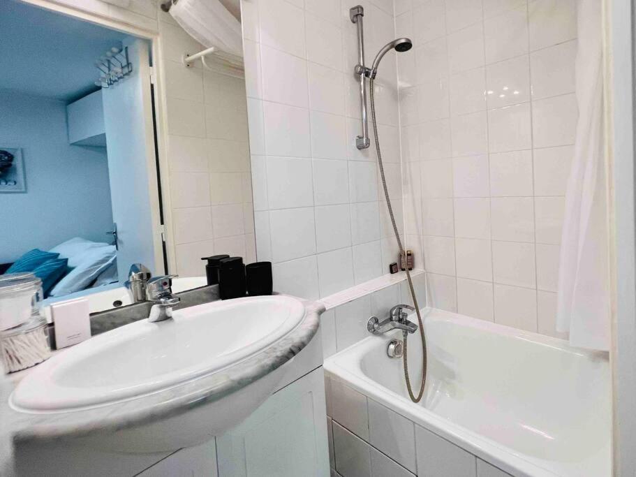 Ferienwohnung Iconic Location Only 500 Meters To The Louvre Paris Exterior foto